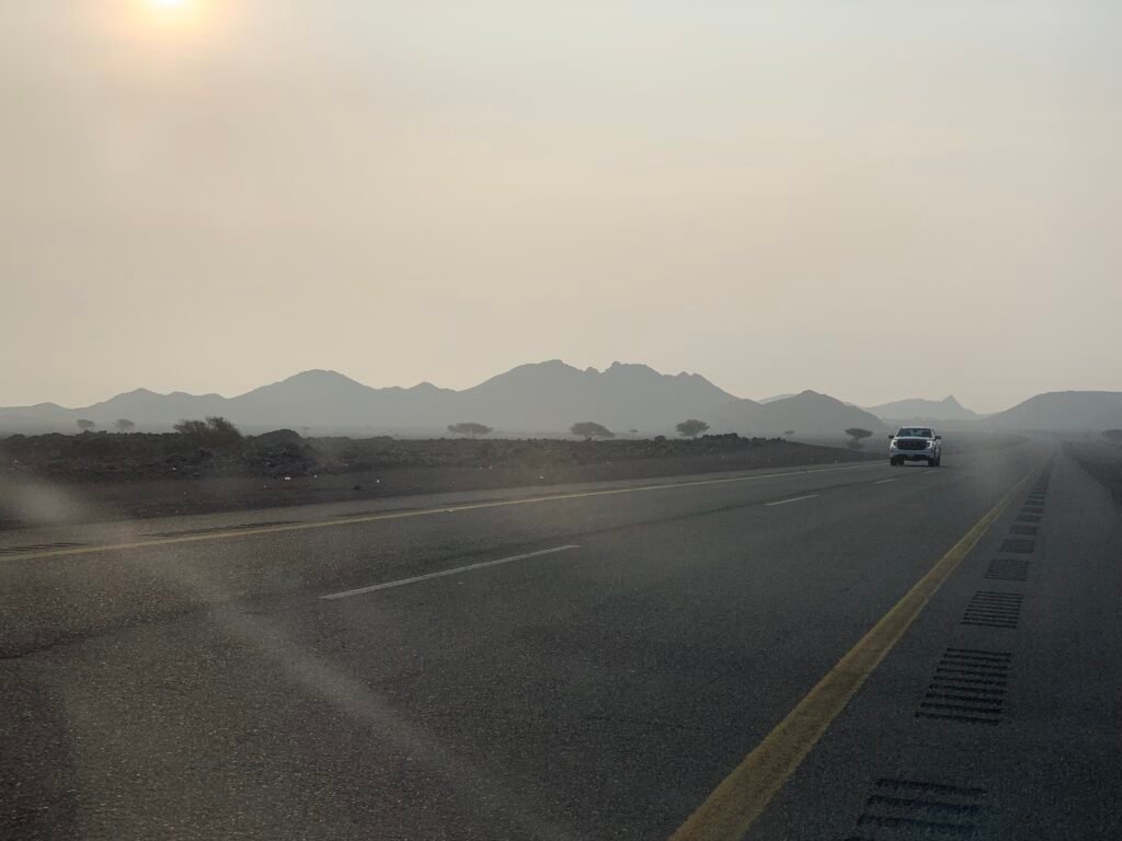 16days Saudi Arabia Budget Itinerary. Stopping by the side of the road to admire the mountain view