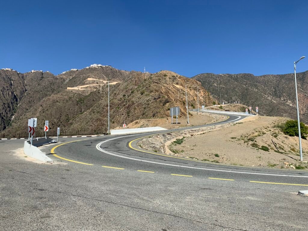The road up to Soudah took me more than an hour stopping and taking pictures.