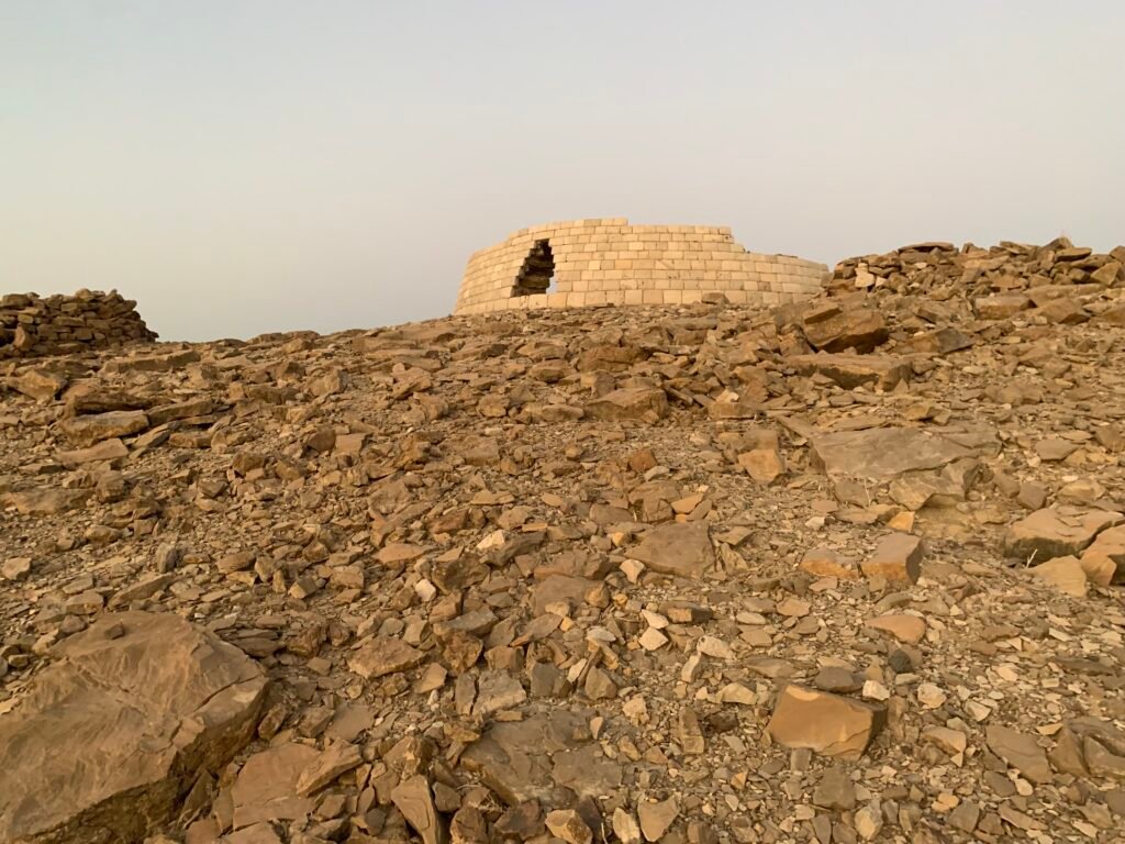 Budget Itinerary Oman. The beehve tombs at Bat, also a UNESCO World Heritage Site