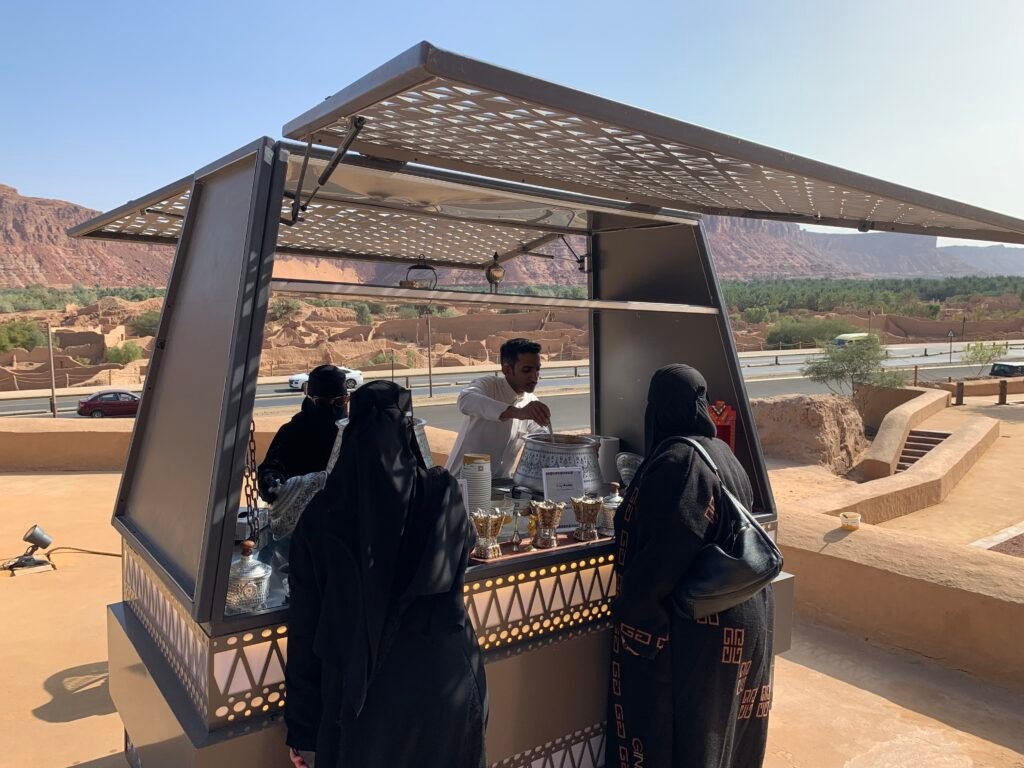 16days Saudi Arabia Itinerary. Distribution of food for free during the Tantora Festival.