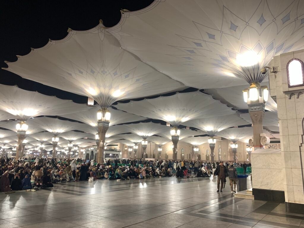 It's very early in the morning and the pilgrims are already at prayer at the Masjid Al Nabawi in Madinah