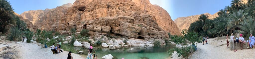 Budget Itinerary Oman. The second pool at Wadi Shab.