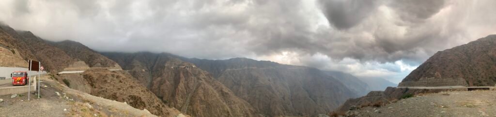 Descending Al Bahah to get to Thee Ain Heritage Village.